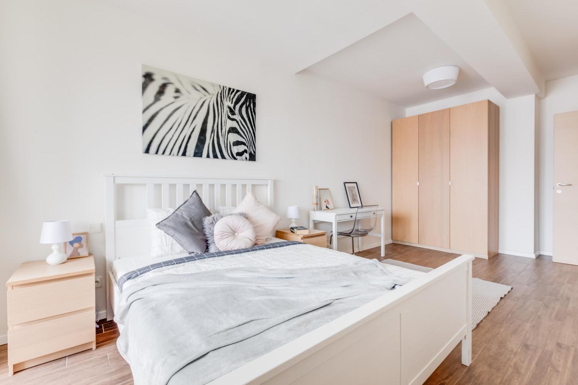 Cool With Terrace - Leg11 Apartment *